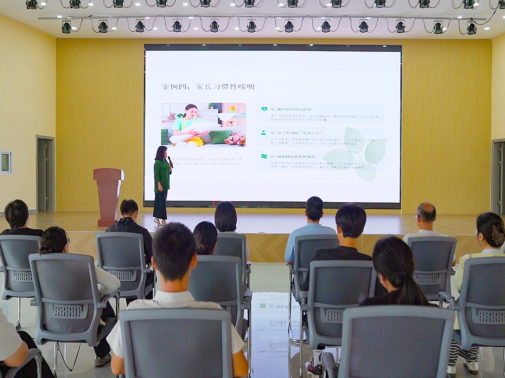 广西防城港正规全封闭叛逆期孩子管教学校联系电话